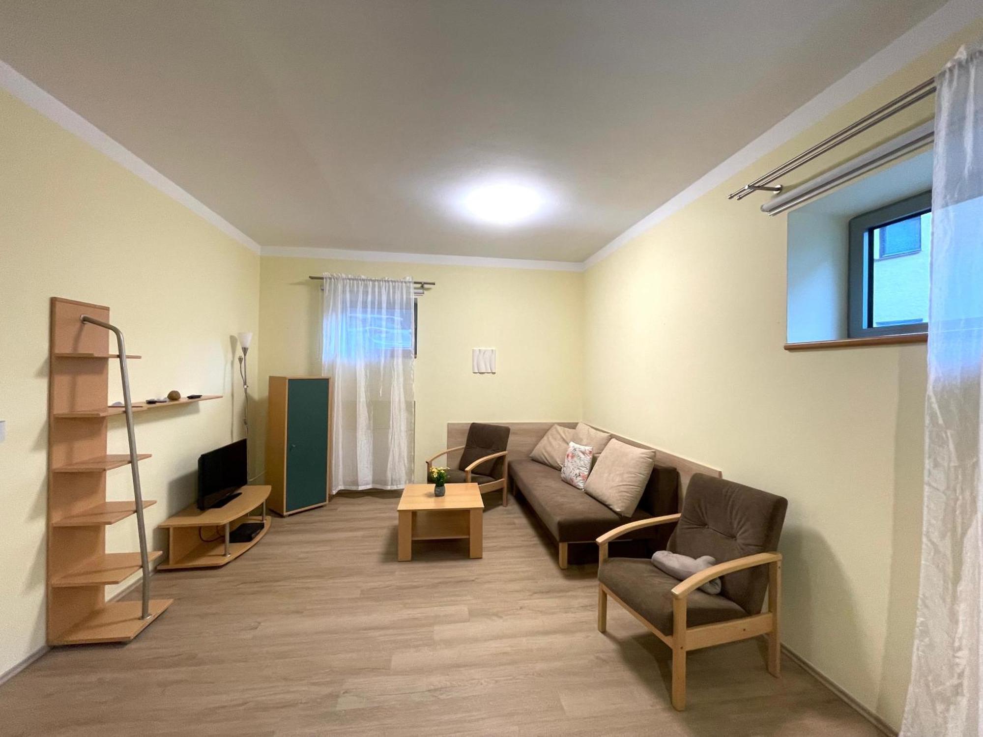 Apartmany Ados 哈拉霍夫 外观 照片