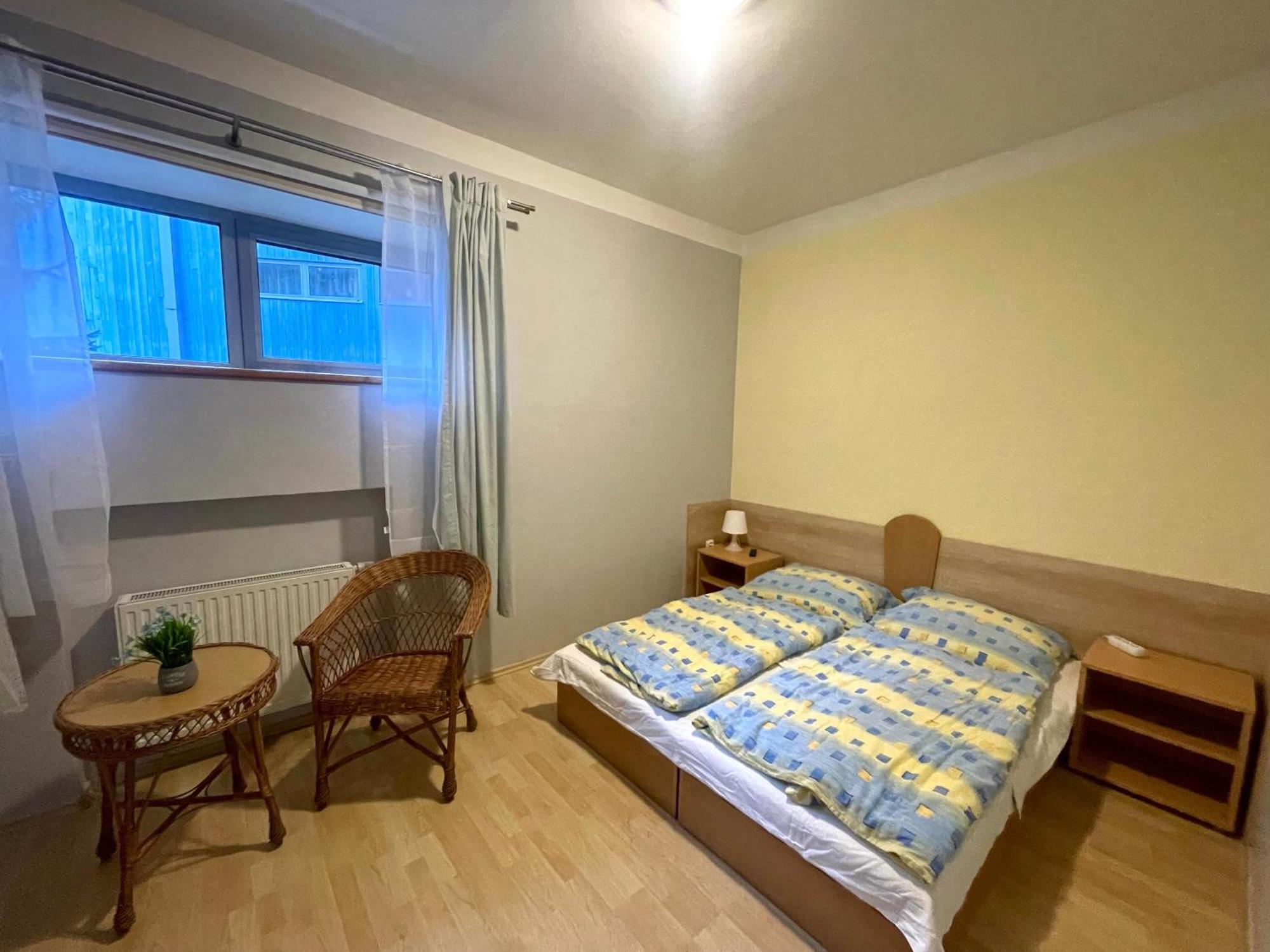 Apartmany Ados 哈拉霍夫 外观 照片